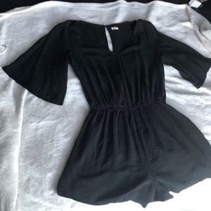 All Black Romper 🖤✨